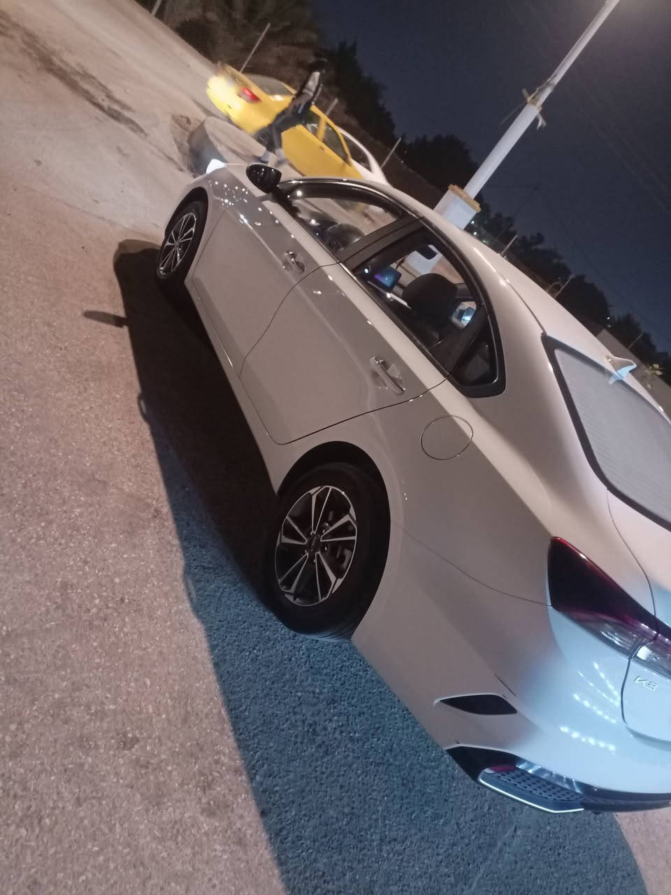 سلام عليكم سياره K3موديل 22 كفاله عامه حره ماشيه 8000زيرو فول مواصفات مكاني ناصريه  ***********
