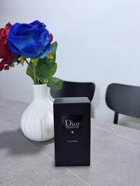 ديور هوم انتنس • ٢٠٢٣ • رشتين