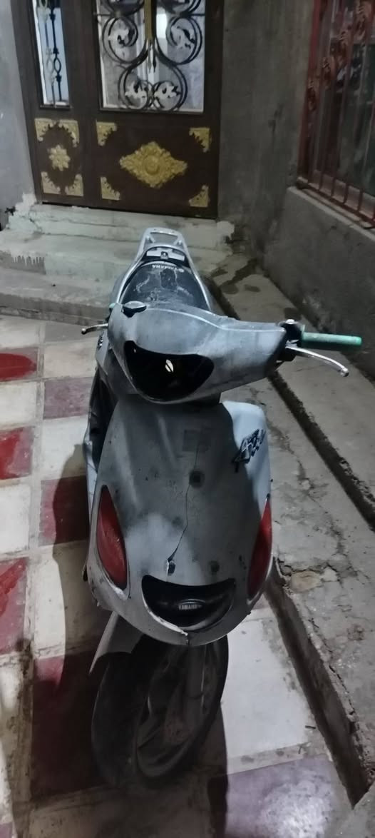 السلام عليكم 
دراجه اكزز للبيع 
الدراجه مجفته تجفيت جديد
اشاير شغالات لايت شغال عايزله فقط جامه 
سلف كله شغال 
نقصه بجم وصفاحيات وكشن 
مكان بابل مركز***********
(قيم واخذ)
