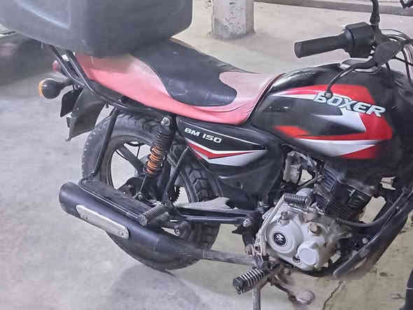 الله وكيلك صورها نفس ماهيه حتى مغسلته
شلعه دينار مذب عليها بوجهك الشغل 

دراجة بوكسر

اوراق اصولية كاملة 
موديل 2021

محرك مكفول

سعره مليون و 400

دراجه كامله مكمله كلشي شغال

مكاني / محموديه ناحية الرشيد

الرقم: ***********

***********
