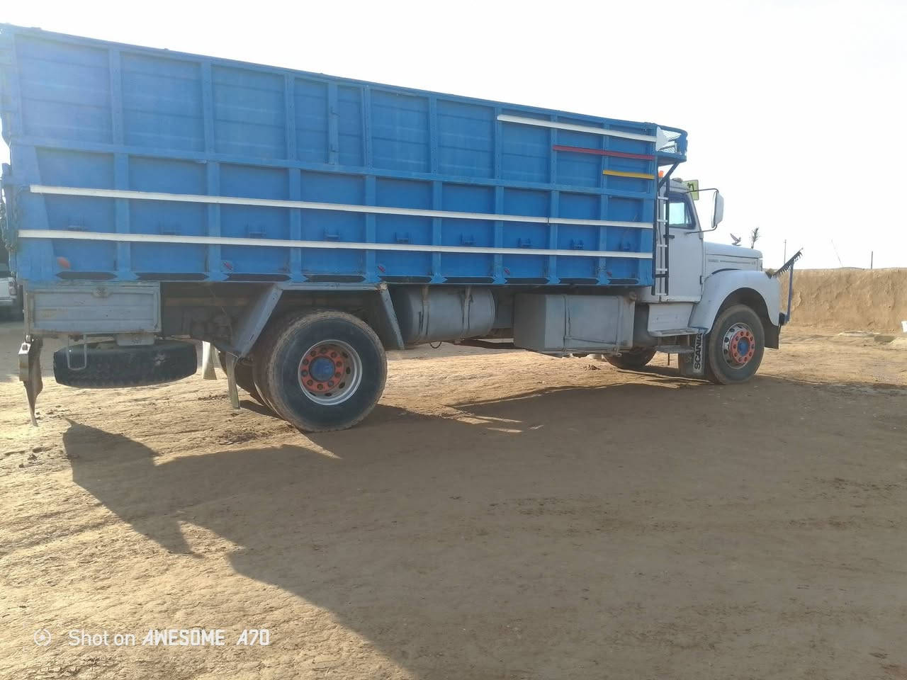 السلام عليكم سكنيه  موديل 79شاصي طويل بلادي محرك سوبر رقم سلمنيه ***********
