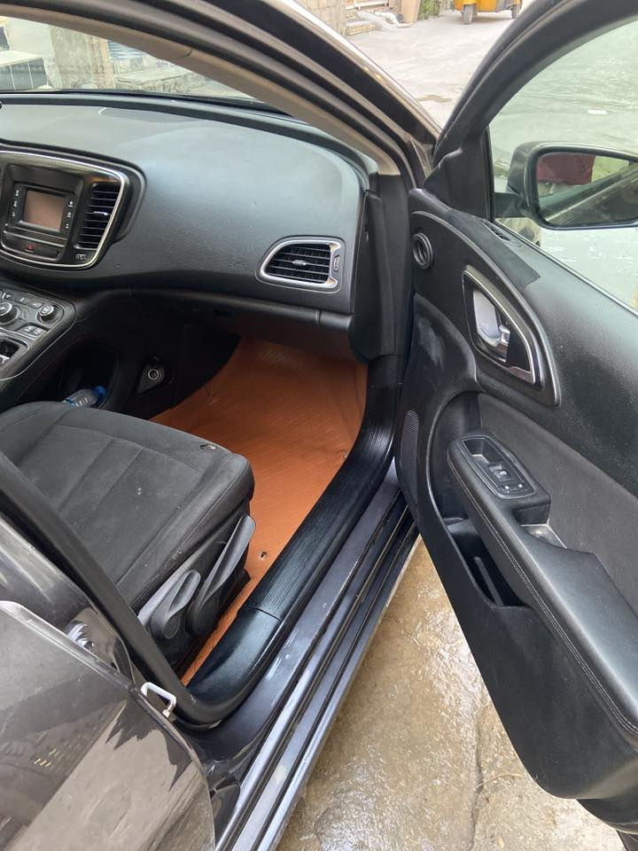 السلام عليكم للبيع سي 200 موديل٢٠١٦ بصمه محرك ٦سلندر سياره جديد وناعمه جاهزه تخم تاير جدير رقم اربيل جديد هزه جديد السعر١٠٠للاستفسار الاتصال على الرقم ***********
