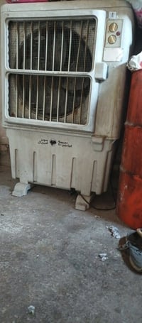 مبرده جاهزه وعلى الفحص ب75 وبيها مجال بسيط  07715285946 واتساب