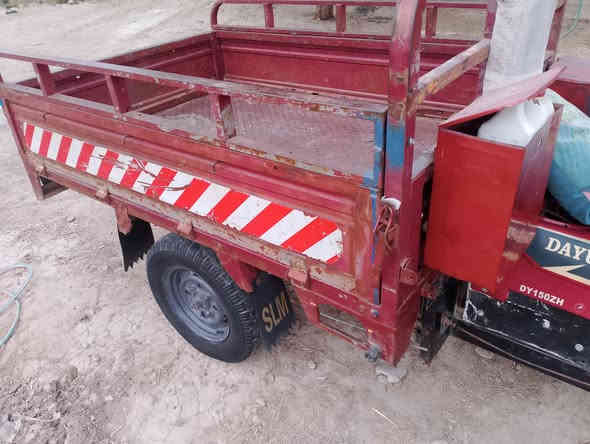 السلام عليكم 
ستوته للبيع موديل 18اوراق 
محرك جديد ستوته جاهزه ‏‪
‏‪0770 981 8500‬‏
مكاني نعمانيه
