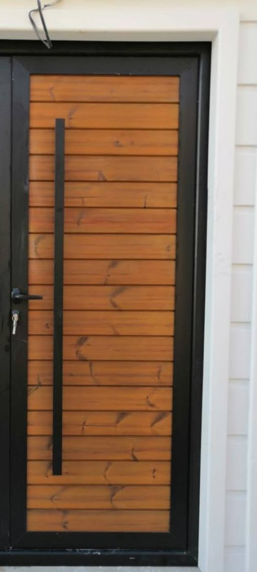 حدادة أبو جود لبيع كافه انواع الابواب والشبابيك والمحجلات والقمريات العنوان موصل  صناعه الكرامه جانب الايسر انسب الاسعار *********** وتساب
