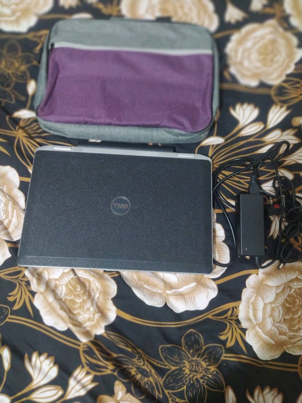 سلام عليكم
هاي حاسبه دل 
هاذ اسمه وموصفاته DellatitudeE6530
تجي موصفات كور فايف تجي بجيل 3
رام الداخلي 8كيكه كارت للغزن اج اجدي 500 كيكه تجي كارت شاشه خارجي 1Gنيفيديا وداخلي4كيكه  والمجموع 5G 
وتنطي دقه عاليه والحاسبه يجي حجم الشاشه6. 15حجم عملاق 
مكاني بغداد الشعب 

هاذ رقمي  ***********

سعره 300 وبيه مجال شي قليل
