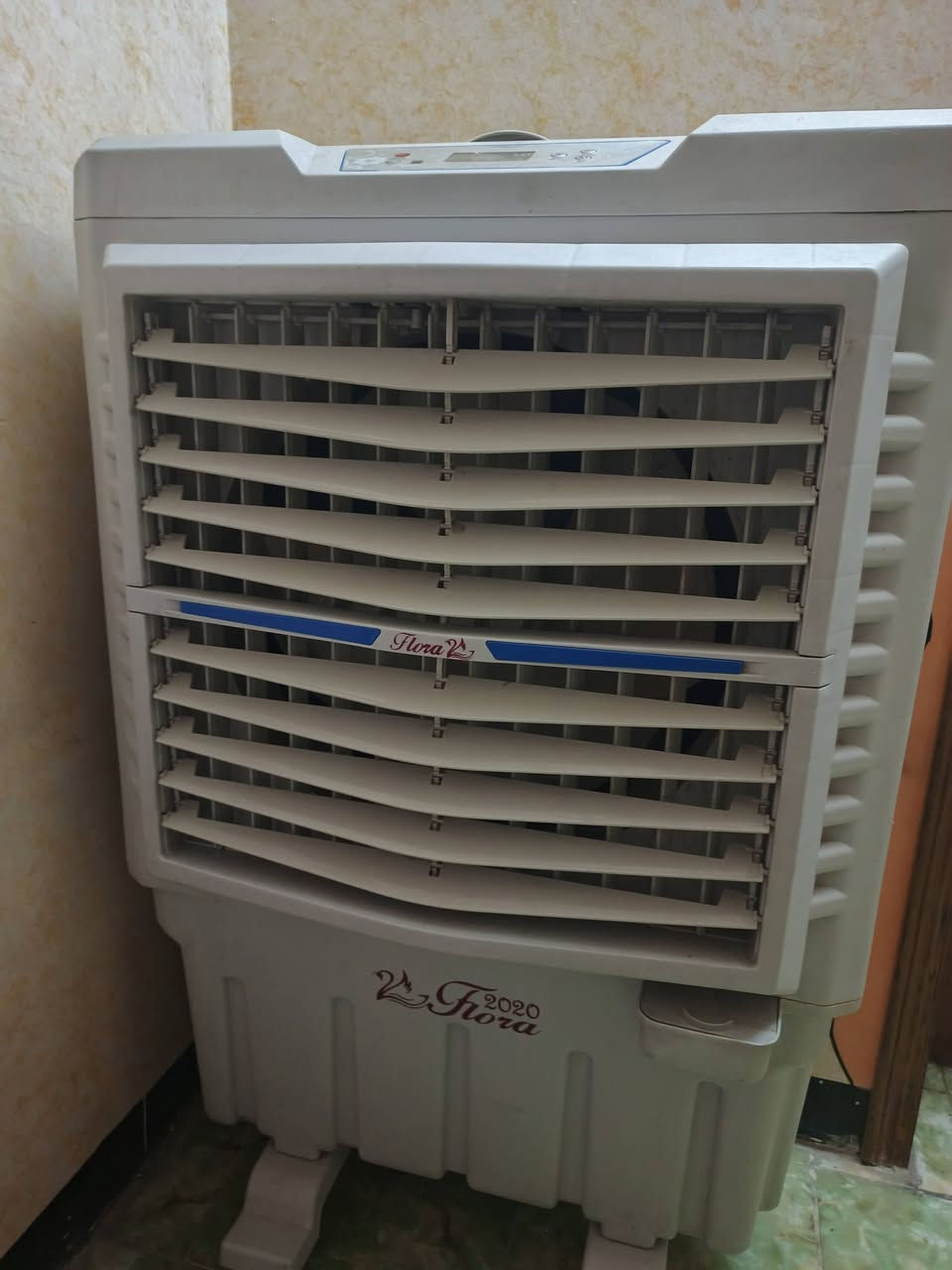 مبردة للبيع نظافه فول استعمال قليل جدا 
السعر 160 العنوان بغداد الحريه


**إذا كنت صاحب هذا الإعلان وتريد حذفه لأي سبب، رجاءا أرسل رسالة إلى الدعم الفني**