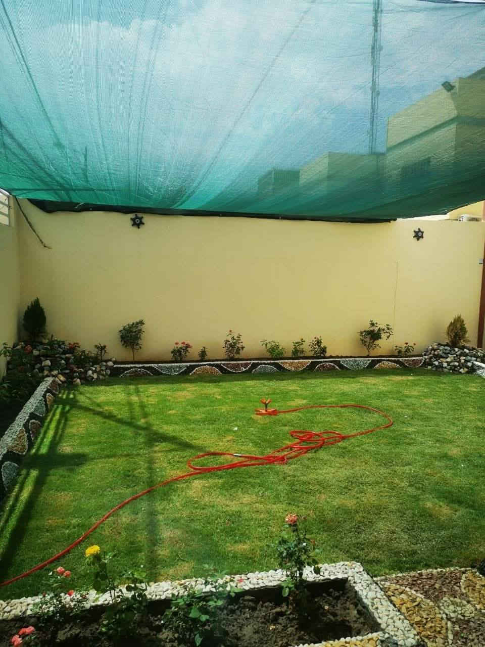 ترتيب تنضيف الحدائق
زرع الثيل الأشجار والورود
اتصل ***********
