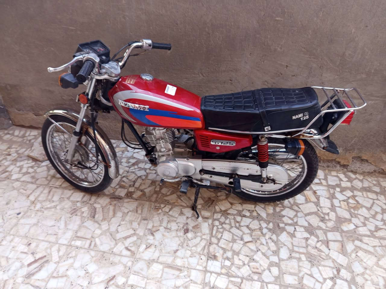 سلام عليكم دراجه نامه شلامجه للبيع مديل 24 ادوات ما مفتوحة كلشي شغال عينه ولايت وهورن دراجه كلشي ما نقصه  سعره 650 شراي خاص


**إذا كنت صاحب هذا الإعلان وتريد حذفه لأي سبب، رجاءا أرسل رسالة إلى الدعم الفني**