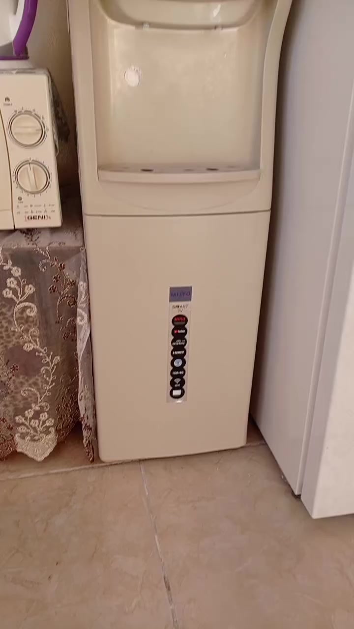 للبيع براد ماي جديد حار بارد يشتغل مابيه اي عيب سعر 60, الف مع توصيل.


**إذا كنت صاحب هذا الإعلان وتريد حذفه لأي سبب، رجاءا أرسل رسالة إلى الدعم الفني**