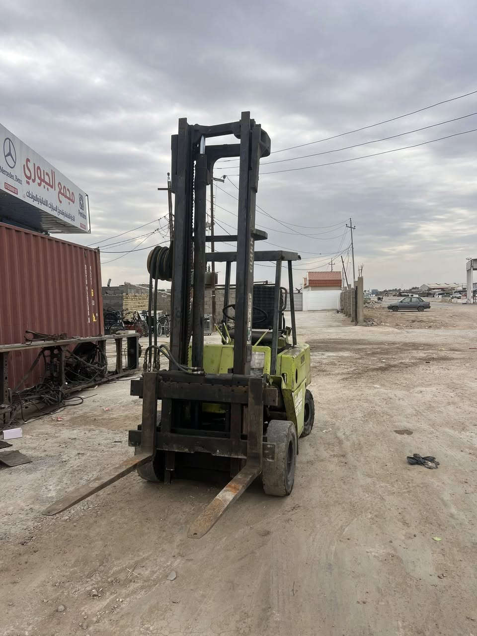 رافعه شوكيه Clarklift امريكي 3 حركات موديل 84 محرك بيركنز العنوان الديوانيه مجمع الجبوري للاستفسار *********** .. ‭0775 698 1291‬
