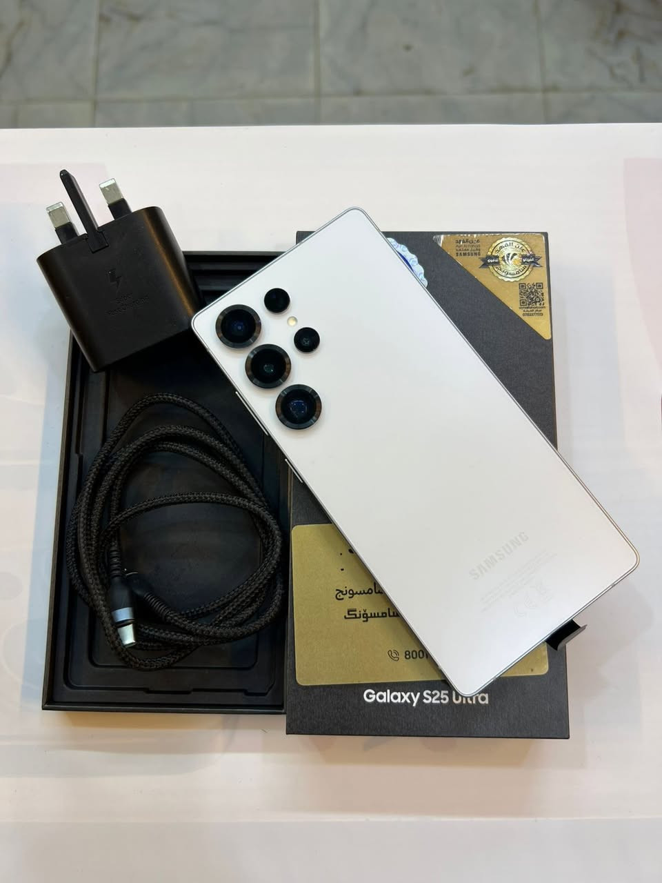 سامسونك S25 Ultra ذاكرة 256
فقط مفتوح من كارتون 
لون ابيض للمميز
ضمان شركة عين الفهد
ضمان كارت الشاشة سنة
استخدام قليل
السعر مناسب 
***********
العنوان القطاع شارع السوك مجاور عوينات الكرار 
مركز الشمس
