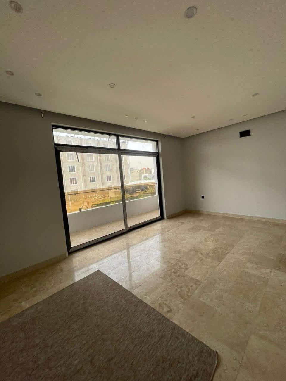 للايجار دار ١٥٠ متر خلف كليه الشعب يحتوي صاله ومطبخ وخدمات غرفن نوم ٤ البيت نضيف وجديد ايجار مليونين ***********
