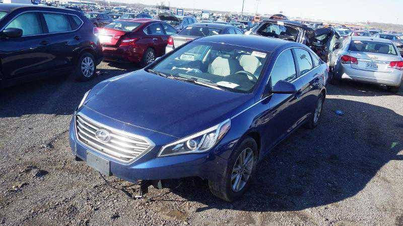 السلام عليكم سوناته موديل 2015 وارد امريكي صور الحادث مرفوقة حجم المحرك 2400 والسيارة ماشيه 100 جاهزة اينقص مابيهة سعر السيارة 105 مكان السيارة بغداد البلديات ***********
