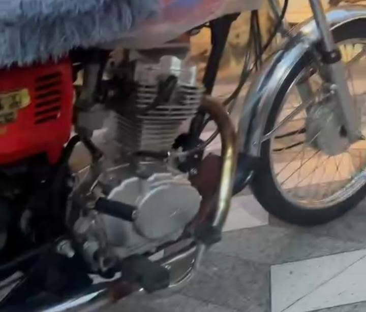 مكينه لل بيع شغالهه  شلامجه اصلي  السعر 125قفل قفل فقل الموشراري لا يتعبني الريدها يجي خاص ***********بي واتساب

