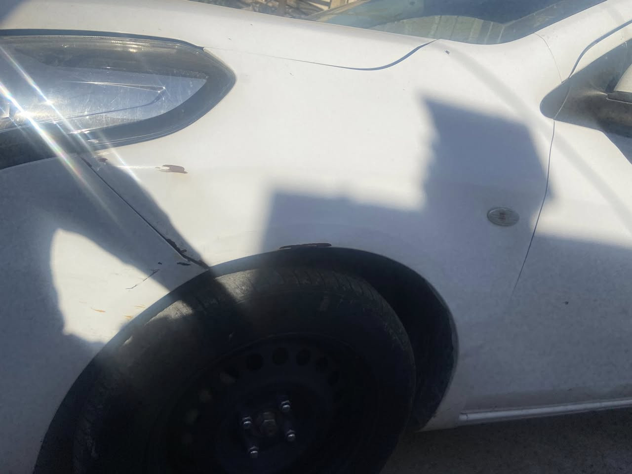 سلام عليكم نيسان صني هندي ماشيه 65 بيه باب مبدل  مال صدر بدون دوخل ونطخت بلجاملخ ولباب بصيطات سياره بلاديه مكينه كير تبريد مكفولات 115وبيه مجال ***********مديل 22
