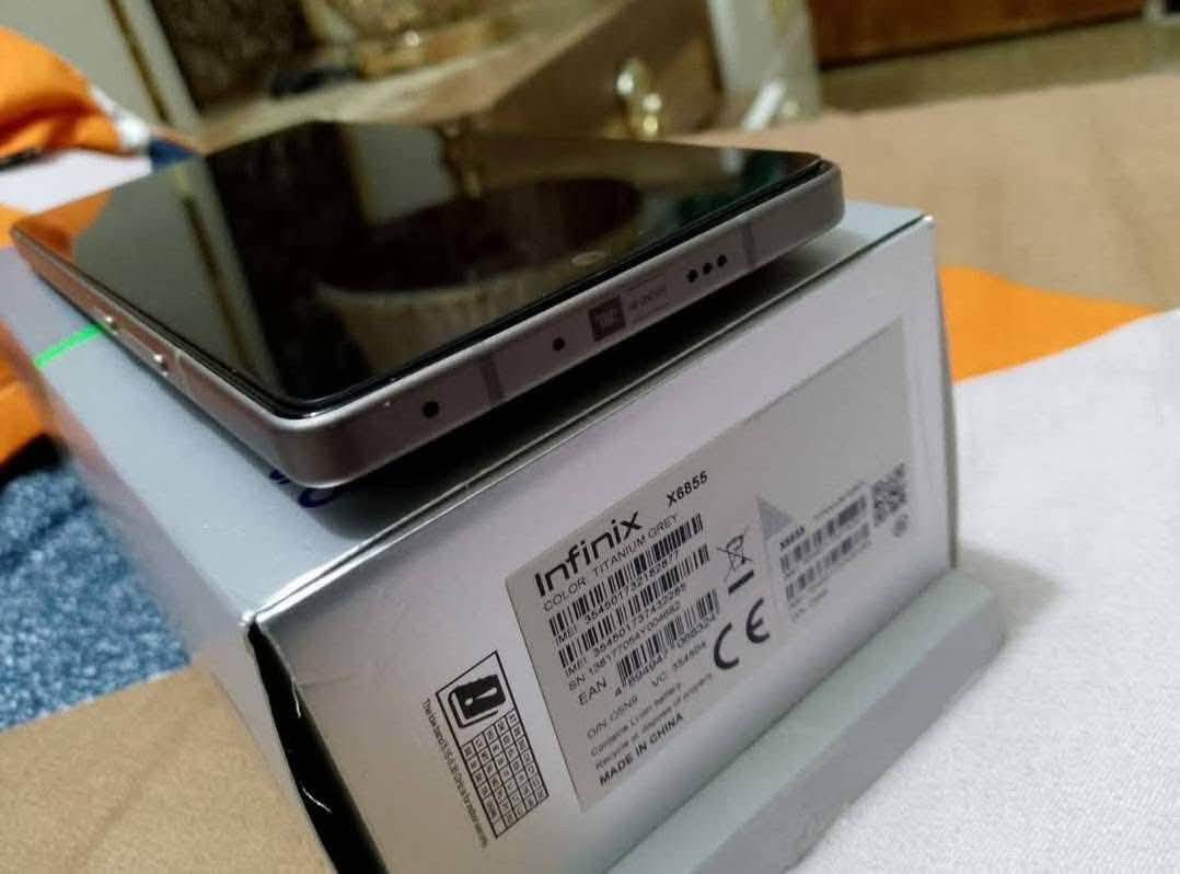 نوت 50 برو 
للبيع فقط ملحقات كاملة استعمال أسبوع 
ملحقاته كارتون وشاحنة وسماعة وكفر ولاسق وشاحن لاسلكي 
الجهاز جديد كلش أخو الجديد 
السعر 300 ألف بيه مجال بسيط 
مكاني بغداد 
متواجد فيس بوك


**إذا كنت صاحب هذا الإعلان وتريد حذفه لأي سبب، رجاءا أرسل رسالة إلى الدعم الفني**