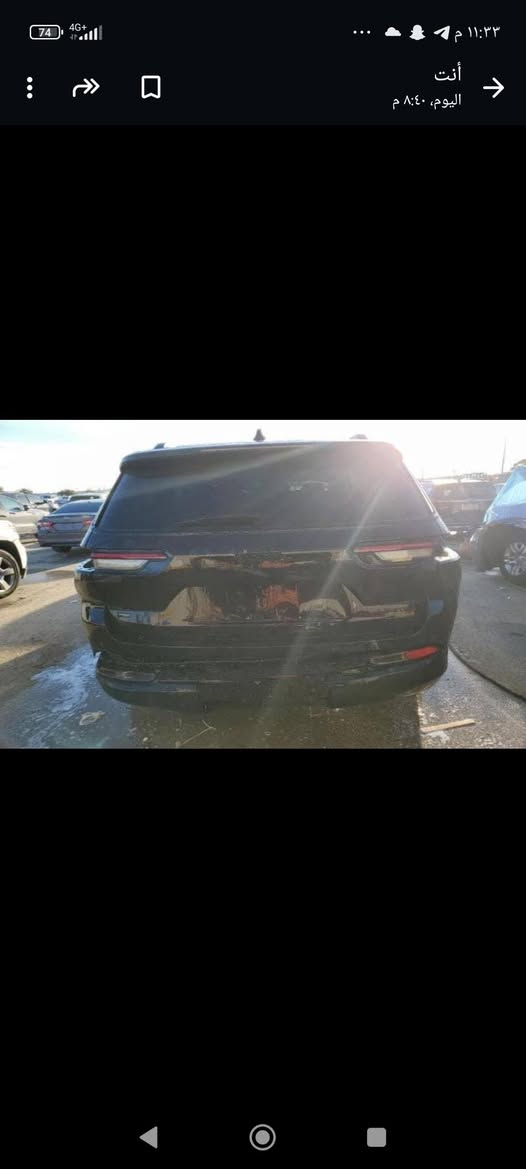 السلام عليكم جيب جراند شيروكي للبيع ليمتد 7 راكب موديل 23 بدون ايرباك ماشية 33 ألف  مبدل بس بنيد أصلي والجاملغ الأيمن بي تصليح السيارات في بغداد السعر 310 ثلاث شدات وعشرة اوراق ***********
