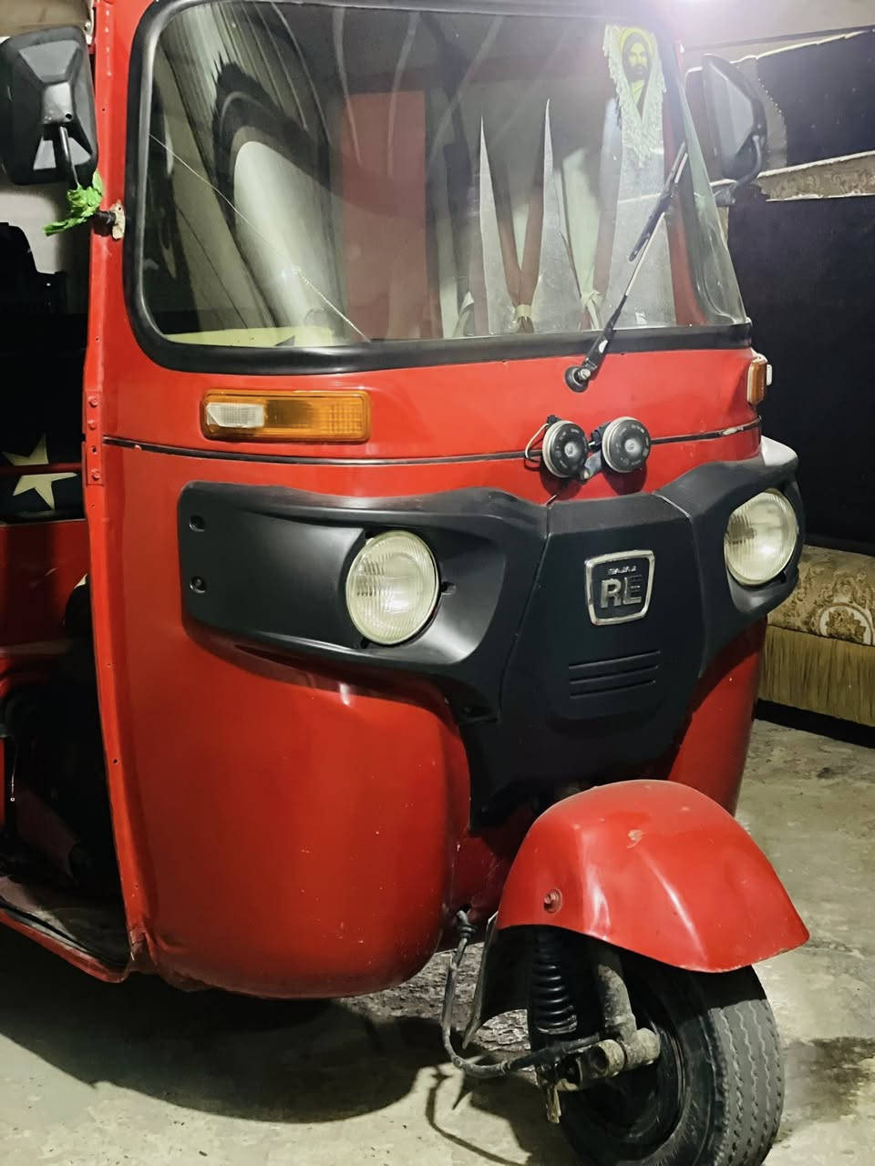 سلام عليكم تكتك لبيع مديل 2018 اوراق لبيع اصولي مكاني حي الجهاد السعر 4200 وبيها الاتصال/***********
