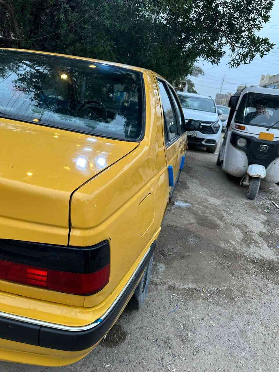 سلام عليكم بيجو بارص اللبيع كير محرك صدر خلفي امامي تبريد مكفول مصفره هيه وغرمه هزه جديده موديل2015رقم الهاتف صحب سياره ***********عنوان بغداد سعر 42وبيهه مجال
