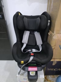 كرسي سيارة أطفال • مستعجل • الكرادة بغداد