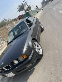 بي ام 520 مسكر عدل 1990 كير عادي  سيارة حلوه ومرتبه جام كهرباء سلايد ش...