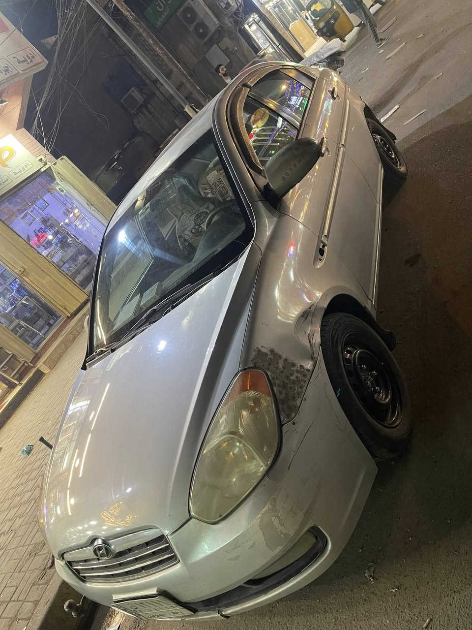 ‏أكسنت 2009 مكينة 600 سيارة بيها ثلاث قطع صبغ مكان السيارة بغداد بسمنة السعر 75 رقم الهاتف ***********
