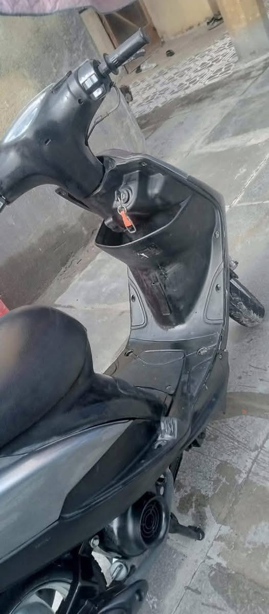 سلام عيكم دراجه ماكس عدله درجه مفتوحه تجفيت شكركه دراجه خير من الله المكينه ناعمه صوتها ريدها 600 وبيها مجال***********
