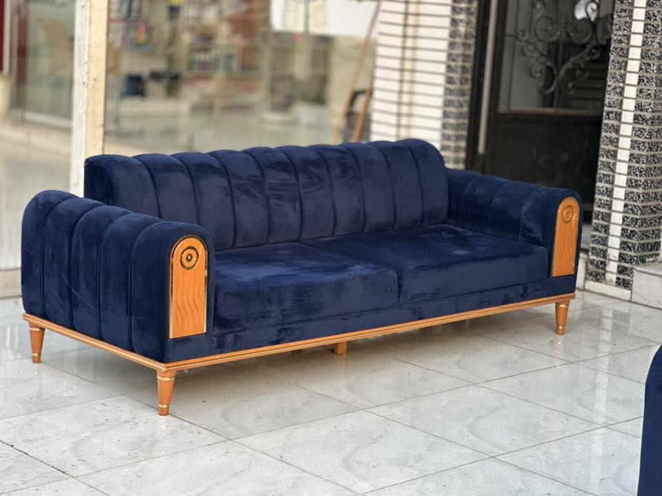 تخم تركي نضافه 100/100 مستخدم قليل متكون من 8 نفرات هيكل الداخلي بل كامل حديد هيكل الخارجي  ارجل قاعدة واكسسوارات بل كاملخشب زان طبيعي بنضام السرير ضهر قلاب بمقعد طبي سوفت أمريكي فول بوليستر بقماش الشامواه وتر بروف  عنوانه اربيل زنكو 99 يوجد توصيل ل بغداد ولباقي المحافظات الأخرى  *********** واتساب فقط ( علي)
