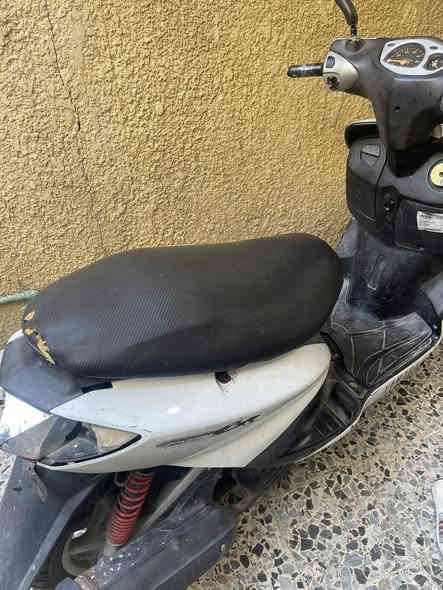 سكنس نثيه ١١٠ اخذتها قبل ٤ اشهر دراجه على ايدي استخدام شخصي بيها نواقص بسيطه السبايدر طاك ويرادلها كابريتر 
رايدها ٤٥٠ الف بغداد م الصدر ***********
