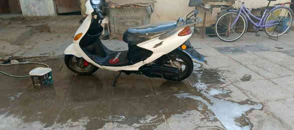 لبيع اكزز فحل دراجه نضيفه وحلو تواير جدد مكينتها خير من الله كهربائيات كلها شغاله سعرها 450 هاذه الرقم بيه واساب ***********والشراي بيه خير ويدلل
