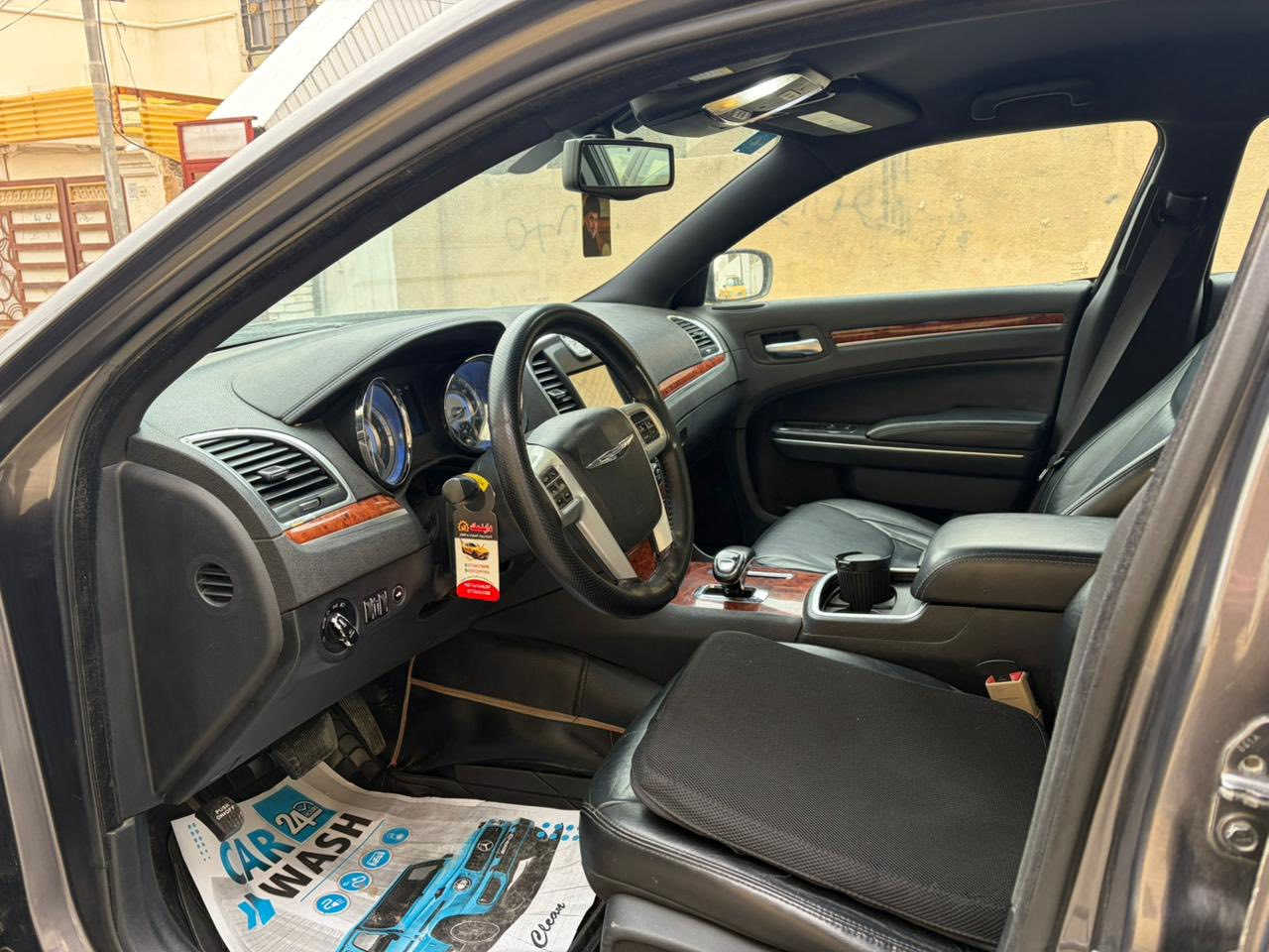 السلام عليكم
من رخصة الادمن 
اوباما 2014 للبيع 
فور ويل ملغي 
السيارة بيهة جاملغ وبنيد مبدلات نفس لون 
بلاديات وبيهة بارد بالجاملغ الخلفي ع كد شبر
السياره ما بيهه نقص كامله 
رقم بصره بأسمي 
مكان السياره كربلاء 
السعر 168 بيهه مجال قليل 
للاستفسار اكثر 
***********
