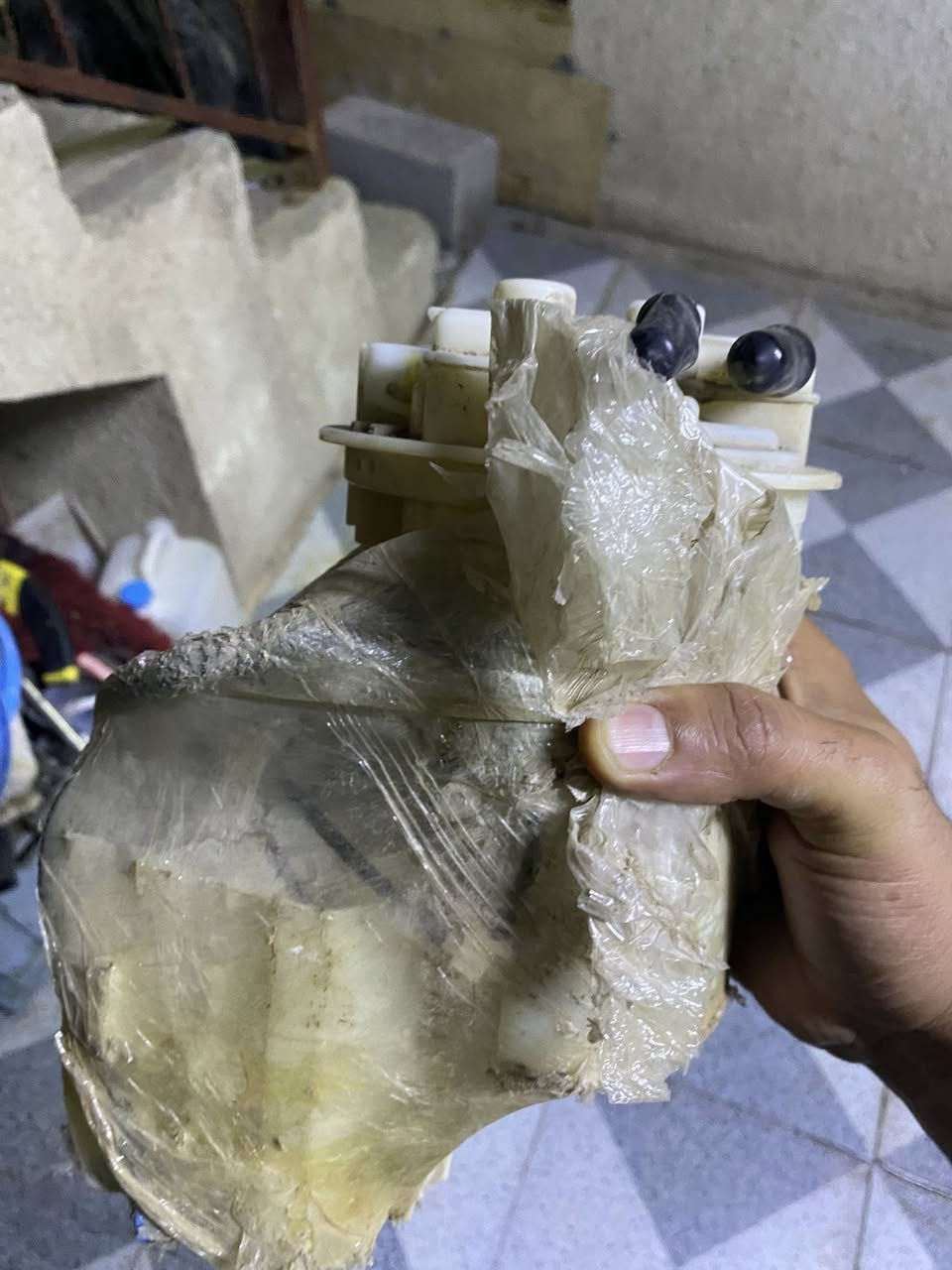 عبوة بانزين كورلا مال تفصيخ 
سعرها ٦٠ الف مكاني بغداد


**إذا كنت صاحب هذا الإعلان وتريد حذفه لأي سبب، رجاءا أرسل رسالة إلى الدعم الفني**