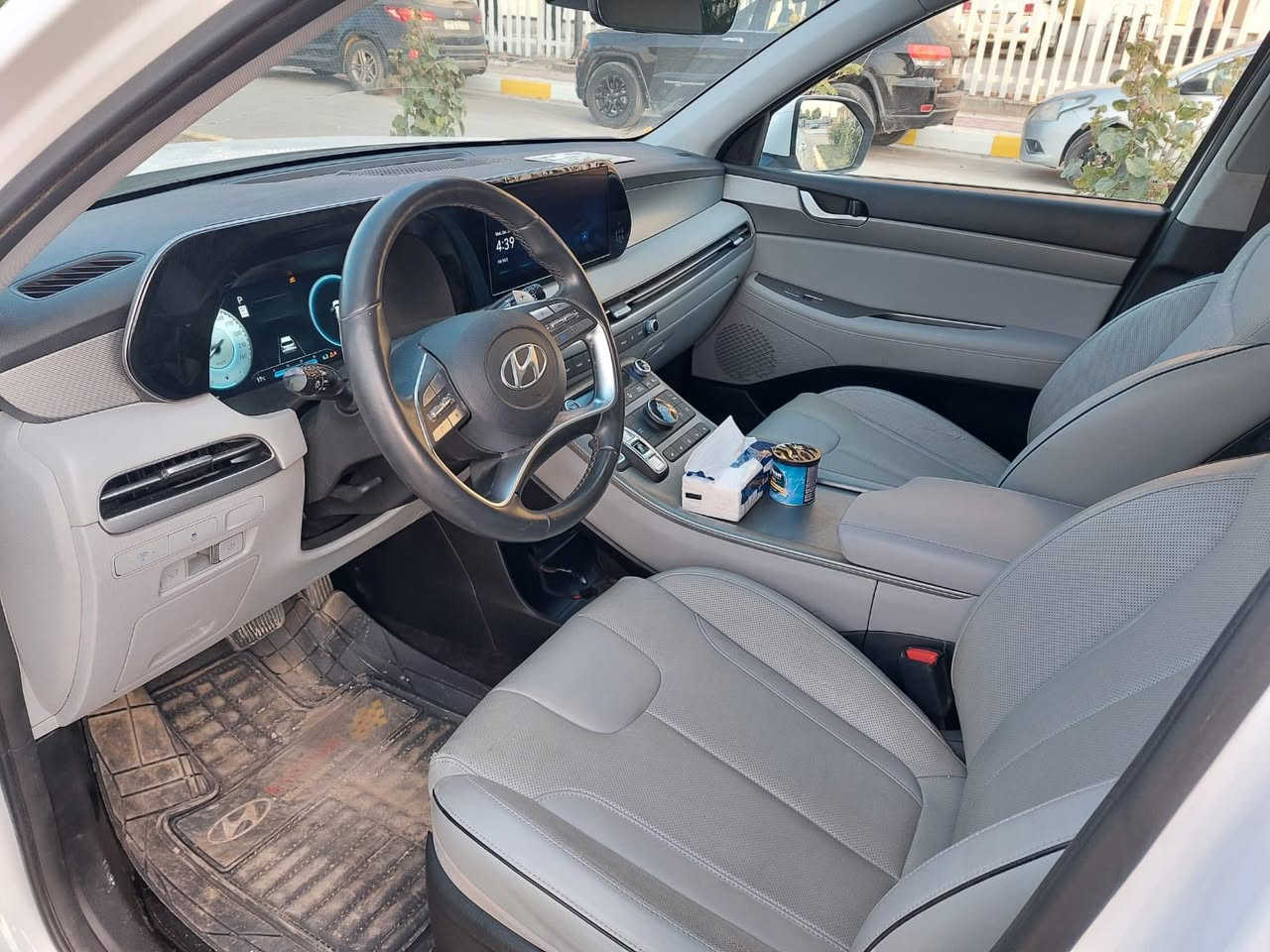 بلسايد وارد امريكي موديل 2025  رقم فحص 
تقرير مياه أمطار 
زيرو ماشية 2700 كيلو قابل للزيادة 
فئة SEL بريميوم 
دواخل جلد 
5 كاميرات
فتحة سقف واحدة 
ومواصفات أخرى  
السعر 260 $
تترقم جميع المحافظات
مكانها ناصرية 
رقم صاحب السيارة
***********
