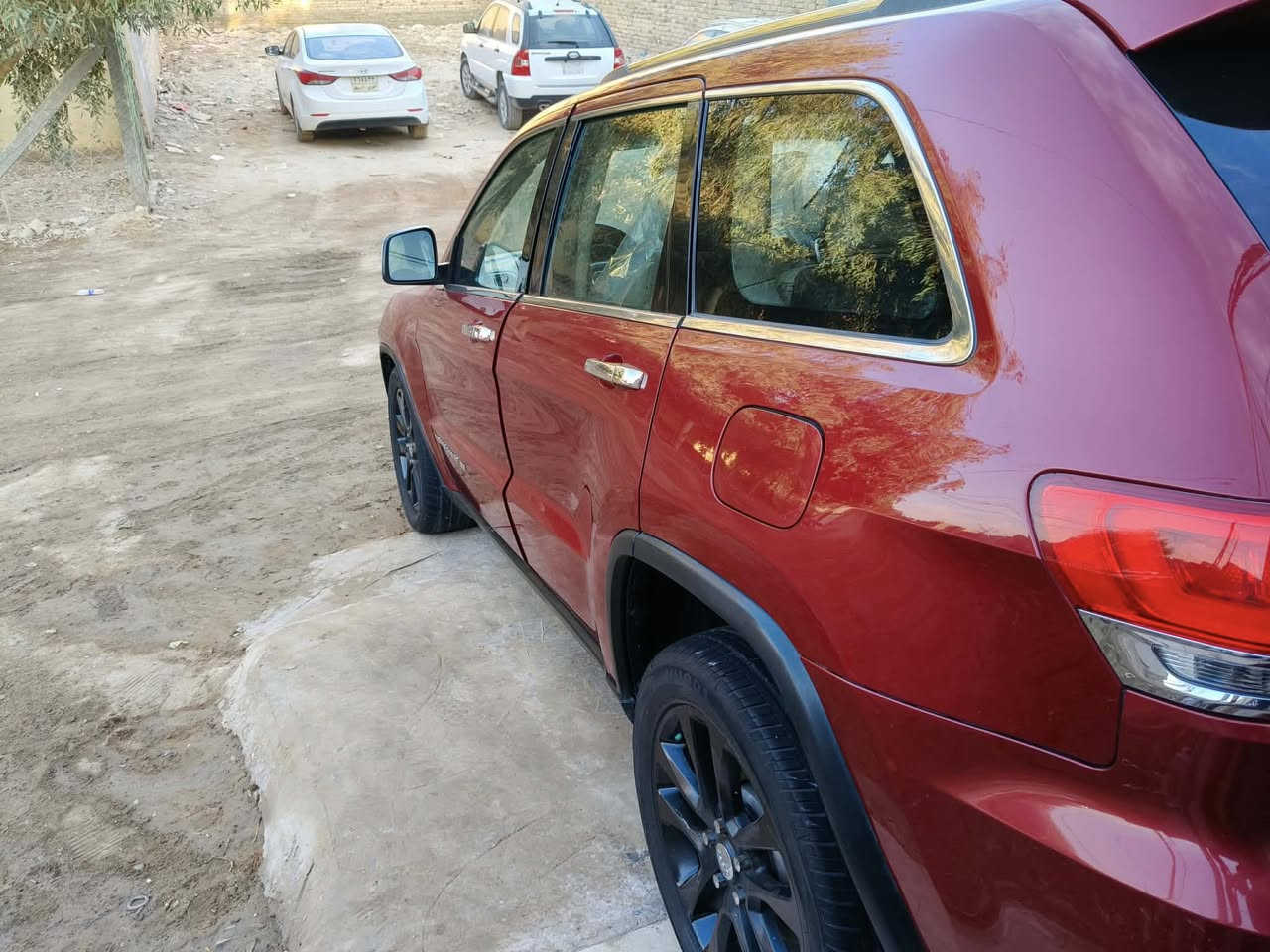 السلام عليكم 🫡 البيع جيب 🚙 14 خليجي محرك 5700 السيارة فقط تبديل جملغ و باب وبقي كفاله السياره واحد على واحد فتحه شفتات بل سكان كراسي 💺 كهرباء ⚡️ تدفه 4 كشنات  رقم بغداد نكلزي سعر 165 عنوان كربلاء 
***********
