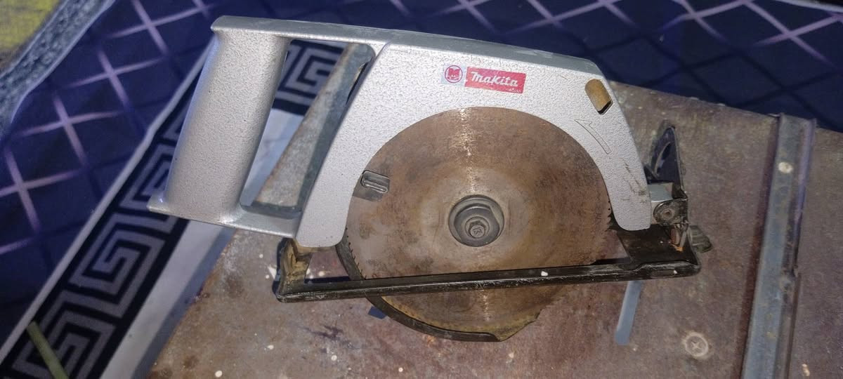 السلام عليكم عندي عده مال نجاره للبيع متكامله السعر خاص


**إذا كنت صاحب هذا الإعلان وتريد حذفه لأي سبب، رجاءا أرسل رسالة إلى الدعم الفني**