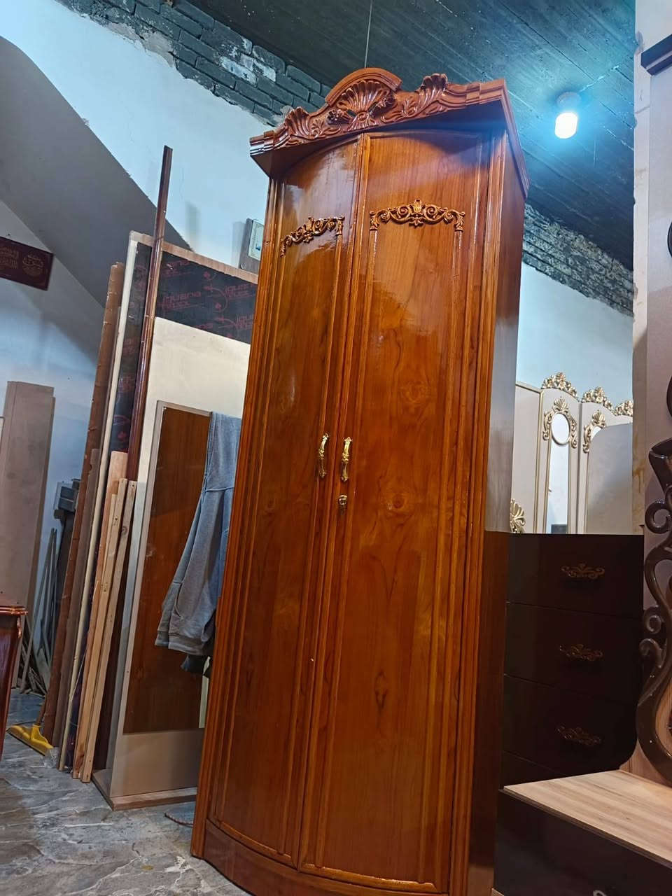 غرفة داخل خارج صاج نظيفة جدا
السعر 950
التوصيل والشد داخل بغداد مجانا
***********
