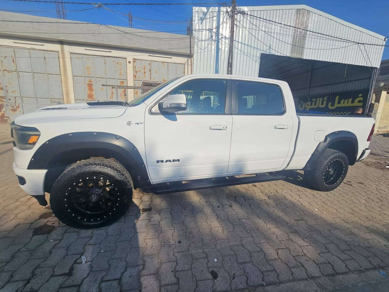 للبيع رام موصفات اسبورت موديل ٢٠٢١ سياره طابه كلين صار بيه شبرين صبغ بدون دواخل رقم وسنويه جديده سياره مكينة 8 سلندر بنزين +محور غاز سياره جديده سعره مناسب اتصل على رقم صاحب سياره اني مكلف بنشر ***********
