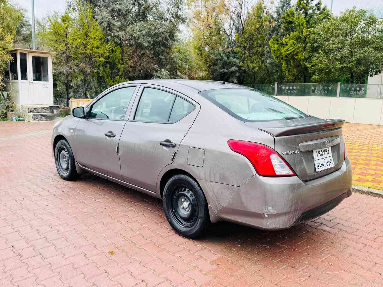 نیسان ٢٠١٧ فێرسا ٣ پارچەی بۆیاخە پێشو دوای کەپسە گێرو مەکەینە و تەبرت بەشەرتە ٤ گەلا خرامەی تیایە بۆت ئەگێرمەوە دوای معامەلە گێر تۆماتیک  سەنەوی دووسالە بەسەرچووە هەمووگیانی مەزبەوتە دوای ٨٢$ معامەلەی کەم ئەکەم 
*********** واتساپ السليمانية, العراق
