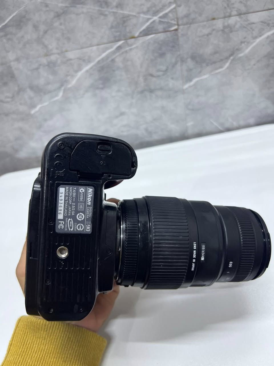 نيكون 90
ملحقاته زوم رياضي

شاحنه 

رام

حزام كتف

بطاريه

توصيل موجود

250 

***********
