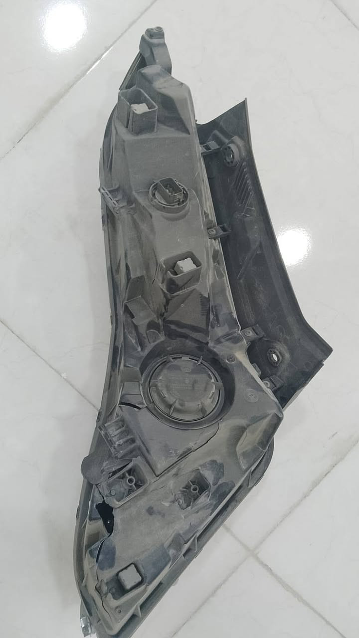 سلام عليكم ماصده خليجي توسان ام الد والحساس موديل 21  للبيع ملاحظه بيه كسر من الداخل قليل شغال شرط الد والكفر ***********
