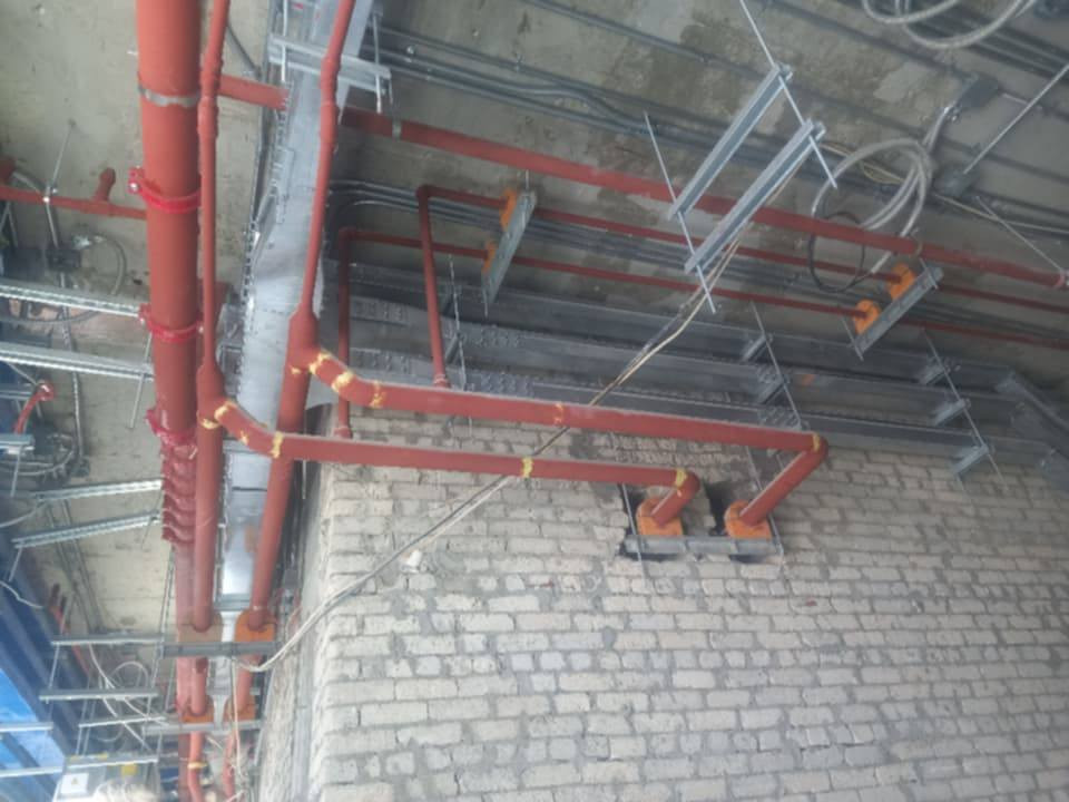 ابو مالك المصري خلف فاير حريق وشيلد ويتر ولحام وتصنيع جميع انواع الحديد والفريمات والسبورتات مقيم في بغداد الجديده***********
