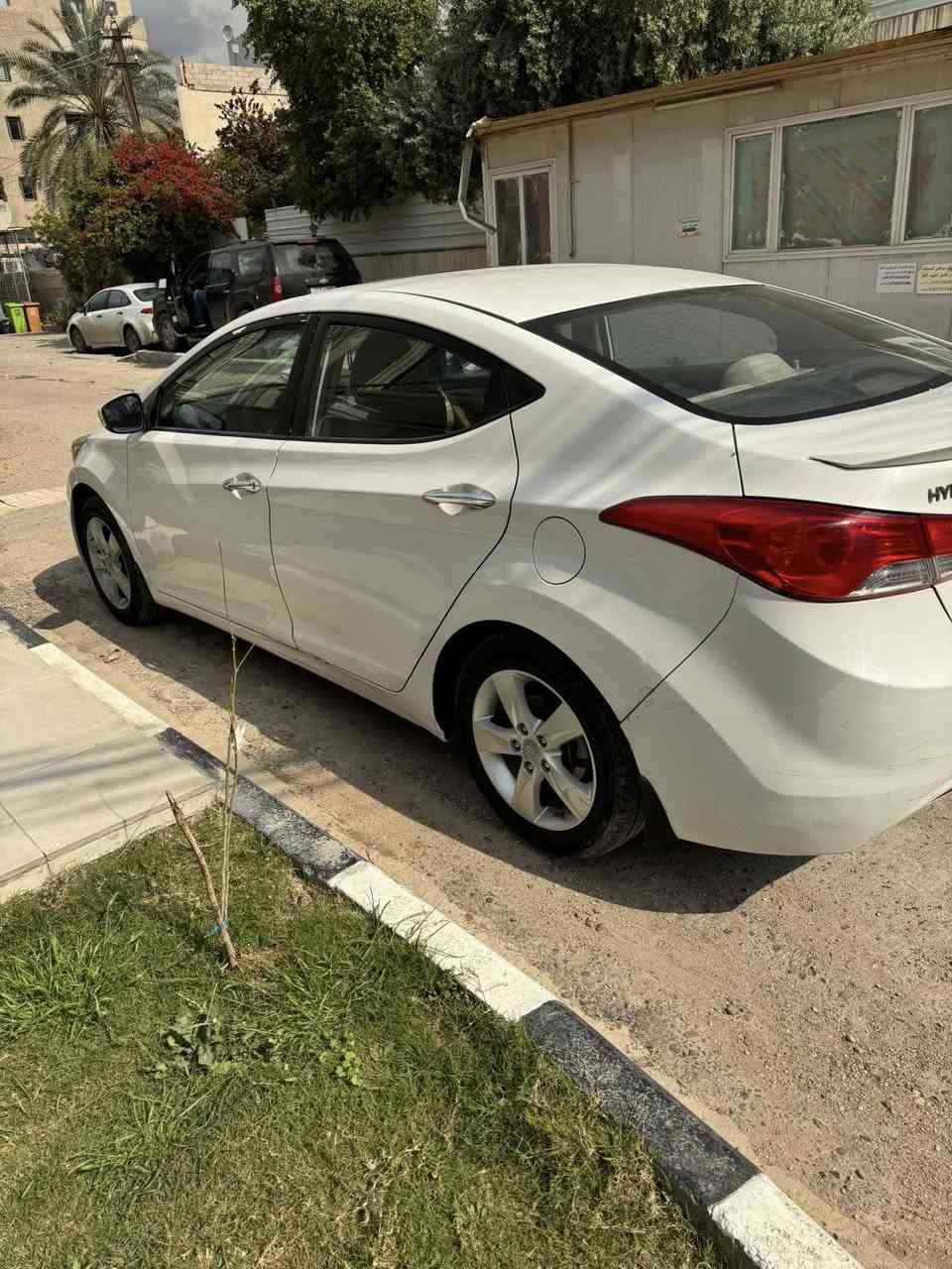 النترا خليجي 2018 محرك 1800 ماشية 122 ألف كيلو متر رقم بغداد بأسمي السعر 115 ورقة *********** موجود واتساب مع الماسنجر مكاني بغداد/ الجادرية
