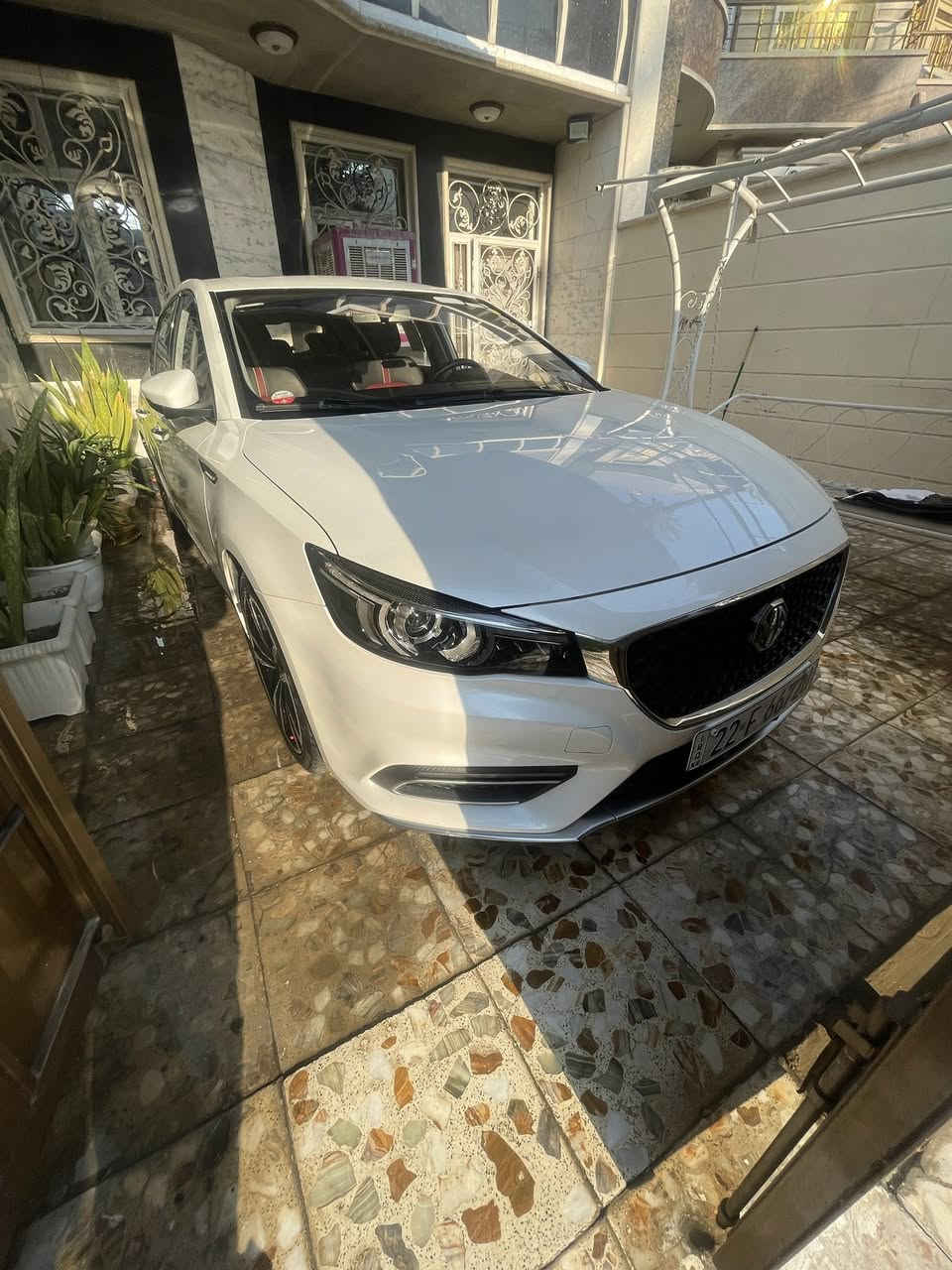 للبيع MG6 موديل 2021 تروفي فول مواصفات . بيها قطعتين صبغ البيبان بس الباقي مكفول حته الدعاميات
رقم  أربيل  
ماشيه 47 الف 
داخل جلد احمر 
سلايد روف 
تشغيل بصمه + بصمه أبواب 
ترحيب عند الفتح  
يدات نيكل 
كشن السايق كهرباء 
دبل سويج بصمه 
شاشه ابل كار بلي 
اوتوا ستوب 
هاند بريك بصمه 
وضعيات قياده سبورت ونورمال 
كل الجام اوتوا 
شفتات بالستيرن 
تبريد منفصل + تبريد خلفي + ثلاجه 
فول تحكم ستيرن
لايت زنون 
لد امامي + لد خلفي 
مري شفط 
ويل 18 
دسكات امامي وخلفي 
كامره دواره + حساس خلفي 
دبل كزوز 
العنوان بغداد البلديات  
السعر ١١٥ وبيها مجال بسيط 
***********
