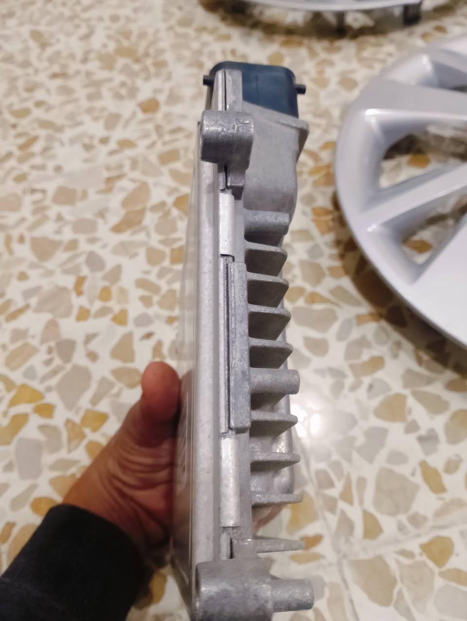 السلام عليكم كبات للبيع وعقل للبيع موديل 20 عنوان كاغوليه جسر الفرنسي ***********
