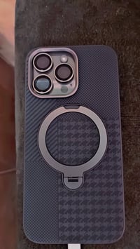 إيفون 15 برو ماكس ذاكره 256  بطاريه 90 شخط مابي  السعر 1050  الرقم 077...