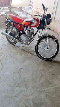 دراجه نامه  سعر 325 وبيها مجال لطيبين  رقم 07755199987