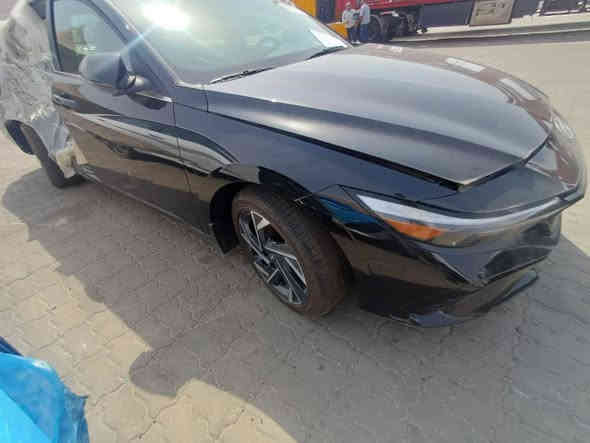 السلام عليكم النترا مديل 2024 وارد امريكي هايبرد لمتد فول مواصفات شنو مواصفات ابالك موجوده بيها الحادث مال امريكا فقط جاملغ خلفي ايمن وبل عراق صار بيها حادث جاملغ خلفي ايسر والصور موضحه كل شي الباقي مكفول من كل النواحي ايرباك مطاك غير بس مال الكشن الخلفي مرقم بغداد ترقيم جديد ماشيه 4000 قابل للزياده السعر 180 وبيها مجال حك جيتك 

المواصفات 
الون اسود ملكي 
شاشه دجيتال متصله فول مواصفات 
خزن ميموري كشنات 
سماعات سستم كامل 
كشن كهرباء 
كشنات تدفئه وتبريد بالكشن 
تبريد مناخي 
رادار امامي خلفي جانبي 
تشغيل عن بعد 
صندوق ذكي عند الاقتراب 
اشارة ترحيب للسياره عند الاقتراب 
وبعد بيها مواصفات هواي مذكرتها 
السياره مكانها بغداد الحريه او حي الجهاد للاستفسار الاتصال على الرقم التالي ***********
