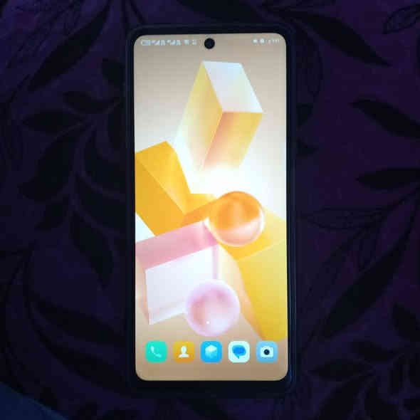 السلام عليكم تليفون Infinix HOT 40/ذاكرة 256 جهازحيل نضيف مكان بغداد المشتل سعره 150 وبيه مجال /***********/ ويرهم امراوس
