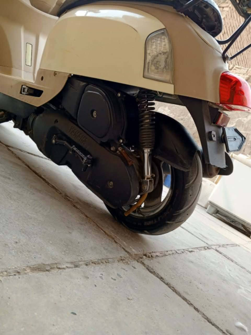 بوليس للبيع السعر 600وبيه مجال قليل الرقم للتصال وتساب ***********
